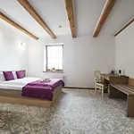 Coin Otel